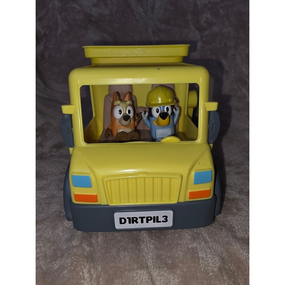 Bluey Construction Dump Truck Toy Set with Bluey Bingo Figures and Boulders